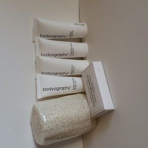 NWT Bodyography travel set, shampoo/conditioner/wash/lotion/loofah 🛀